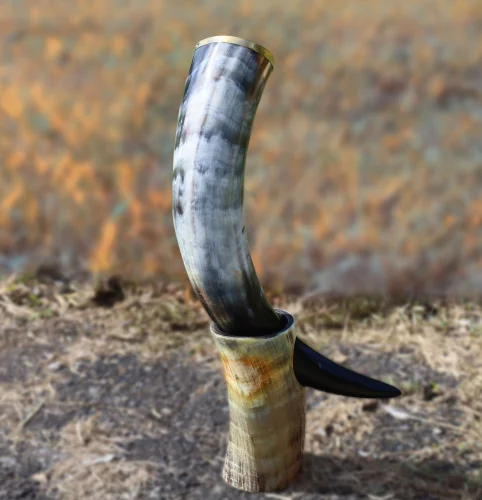 Beer Drinking Horn Stand